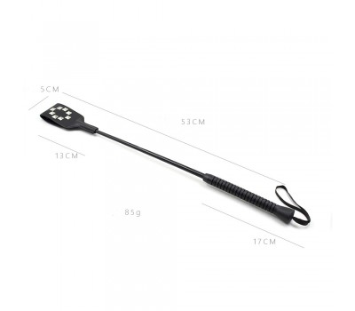 Стек с двух сторон декорированный заклёпками