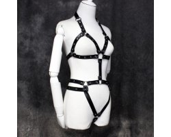 Стильная сбруя на ремешках с заклепками-foto2