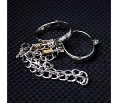 Оковы металлические с цепочкой