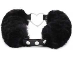 Пушистый черный ошейник с сердечком-foto2