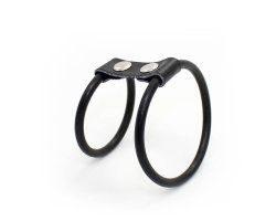 Двойное эрекционное кольцо на пенис и мошонку