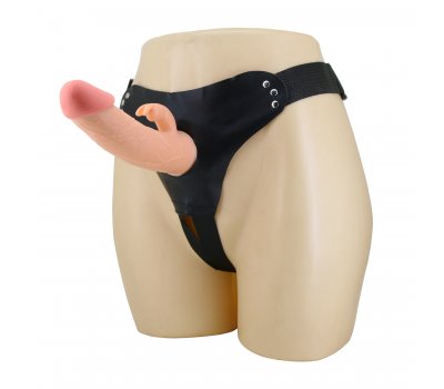 Фаллопротез с клиторальным стимулятором на трусиках Harness Briefs Mavis, 22,8 см, Ø 3,4 см Фаллопротез с клиторальным стимулятором на трусиках Harness Briefs Mavis, 22,8 см, Ø 3,4 см